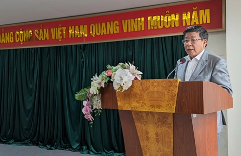 Phó Chủ tịch UBND Thành phố Dương Đức Tuấn giao nhiệm vụ cho tân Phó Trưởng ban Ban Quản lý đường sắt đô thị Hà Nội thumbnail