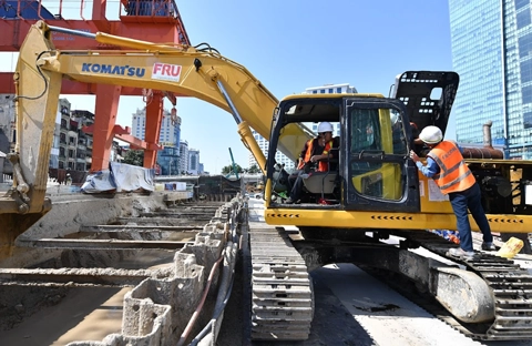 Chuẩn bị thi công hầm TBM S10–S11: 9 hộ dân nhận thông báo tạm cư, bàn giao mặt bằng thumbnail