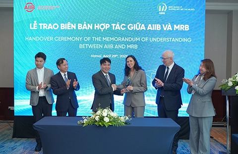 Hội thảo “Tổng kết Chương trình hỗ trợ nâng cao năng lực trong quy hoạch đường sắt đô thị, xây dựng tiêu chuẩn kỹ thuật và chiến lược tài chính” thumb
